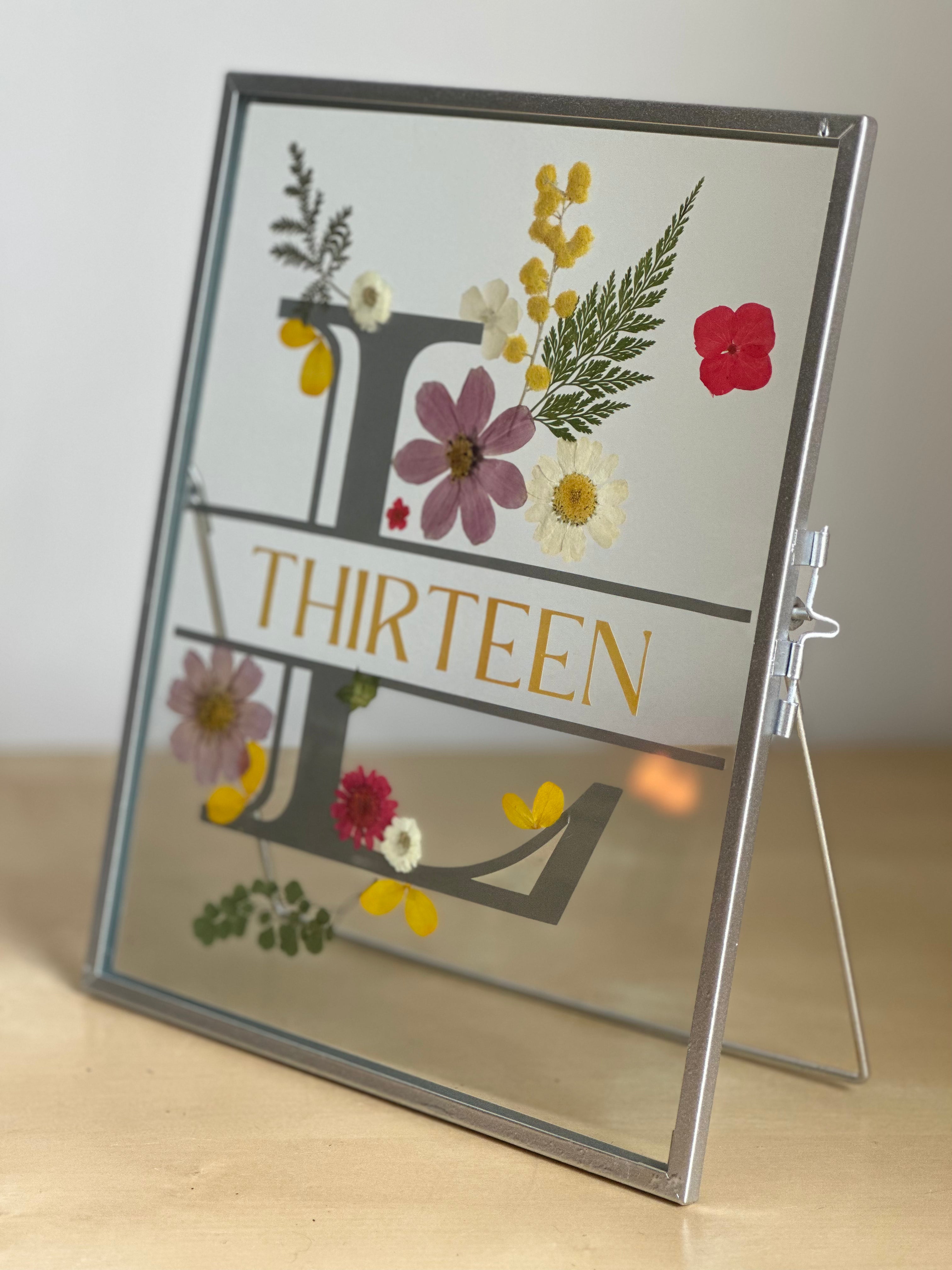 Customisable Pressed Flower Frames in Silver Style (8 x 10”/ 20 x 25cm)