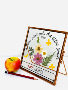 Teacher Appreciation Pressed Flower Frame (8” x 8”/ 20cm x 20cm)